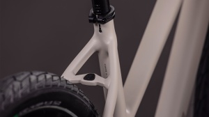 BICICLETA CUBE EDITOR PRO TRAPEZE OATGREY GREY 2026 46 cm - Img 3