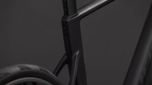 BICICLETA CUBE LITENING AIR C:68X RACE BLACKLINE 2026 58 cm - Img 3