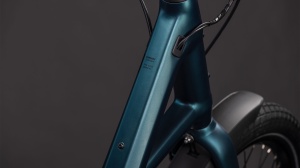 BICICLETA ELECTRICA CUBE COMPACT HYBRID 545 ROYALGREEN BLACK 2026 One Size - Img 2