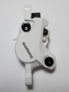 ETRIER FRANA HIDRAULICA PE DISC SHIMANO BR-M395W FATA SAU SPATE PT. POST MOUNT PLACUTE RESIN FARA ROTOR ALB AMBALAT IND.