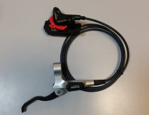 FRANA PE DISC SHIMANO SET MONTAT DEORE BL-M535(D) BR-M535(S) CU ADAPTOR PT. STANDARD PLACUTE RESIN CU ROTOR SM-RT61 SM-BH59 1700MM INCLUDE OLIVA SI INSERTIE CONECTARE 50ML ULEI AMBALAT IND.