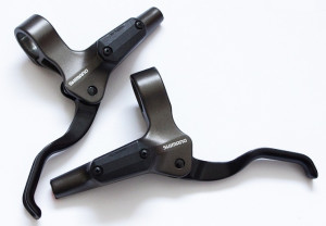 MANETA DE FRANA SHIMANO SAINT BL-M800 DREAPTA & STANGA 22.2MM CLAMP SM-BH63 1300/1700MM INCL. OIL 50CC X 2 AMBALAT IND.