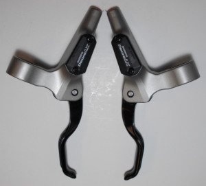 MANETE DE FRANA SHIMANO SET BL-M585 DEORE LX DREAPTA/STANGA COLIER 22.2MM CU SM-BH59 1300/1700MM ULEI 50CC X2 AMBALAT IND.