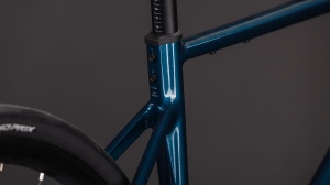BICICLETA CUBE ATTAIN PRO NAUTICA PRISM 2026 58 cm - Img 3
