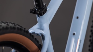 BICICLETA CUBE ATTENTION PRO ICEBLUE PRISM 2026 cadru S (15") - roti 27.5 - Img 3