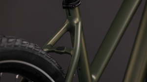 BICICLETA CUBE EDITOR ONE TRAPEZE REEDGREEN BLACK 2026 46 cm - Img 3