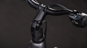 BICICLETA ELECTRICA CUBE KATHMANDU HYBRID COMFORT PRO 800 SLABGREY BLACK 2026 58 cm - Img 3