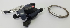 MANETA SCHIMBATOR/FRANA SHIMANO LX ST-M570-L STANGA 3 VIT. 2 DEGETE PT. FRANA V-BRAKE CABLU DE SCHIMBATOR 1800MM COMPATIBIL SC FLIGHTDECK OGD NEGRU VRAC