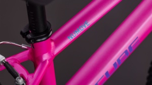 BICICLETA COPII CUBE NUMOVE 140 FUCSIA PLUM 2026 roti 14 - Img 3