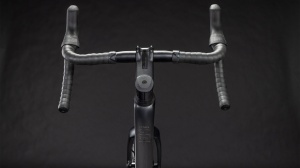 BICICLETA CUBE ATTAIN C:62 RACE BLACKLINE 2026 50 cm - Img 4