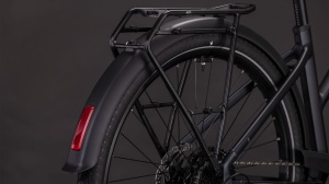 BICICLETA ELECTRICA CUBE TOURING HYBRID ONE 600 TRAPEZE COAL CHROME 2026 54 cm - Img 3