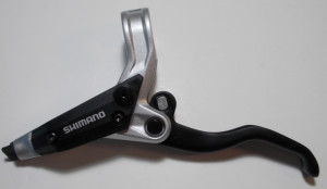 MANETA DE FRANA SHIMANO DEORE BL-M445S STANGA PT. FRANA PE DISC HIDRAULICA ARGINTIU AMBALAT IND.