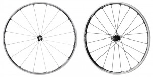 ROATA SHIMANO DURA ACE WH-9000-C24-CL FATA & SPATE FATA 16H SPATE 20H JANTA CARBON LAMINATE CLINCHER (CU BANDA) QR SPATE 168MM CU HUSA AMBALAT IND.