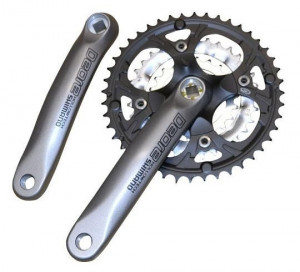 ANGRENAJ PEDALIER SHIMANO DEORE FC-M480 44X32X22T BRAT 170MM PT. 9 VIT. PE SPATE HOLLOWTECH FARA CG ARGINTIU VRAC