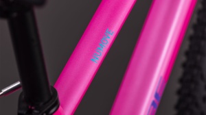 BICICLETA COPII CUBE NUMOVE 180 FUCSIA PLUM 2026 roti 18 - Img 2
