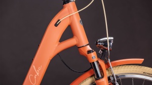 BICICLETA CUBE ARUBA EASY ENTRY PAPAYA CREME 2026 53 cm - Img 3