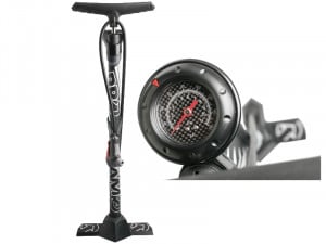 POMPA DE PODEA PRO TEAM PT. VALVA F/V SI AUTO INCL. ADAPTOR PT. VALVA DUNLOP CILINDRU ALUMINIU TWIST LOCK MANOMETRU NEGRU MAT (10)