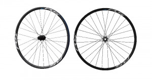 ROTI SHIMANO WH-RS170 FATA & SPATE 28H/28H 10/11 VIT. OLD 100/142MM AX E-THRU 12MM JANTA CLINCHER 622X17C NEAGRA STICKERE STANDARD CU BANDA AMBALAT IND.