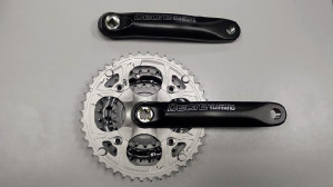 ANGRENAJ PEDALIER SHIMANO DEORE FC-M480 44X32X22T BRAT 175MM HOLLOW CRANK FARA CG NEGRU VRAC