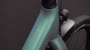 BICICLETA ELECTRICA CUBE KATHMANDU HYBRID C:62 SLT 400X EASY ENTRY SEAFOAM CHROME 2026 54 cm - Img 2