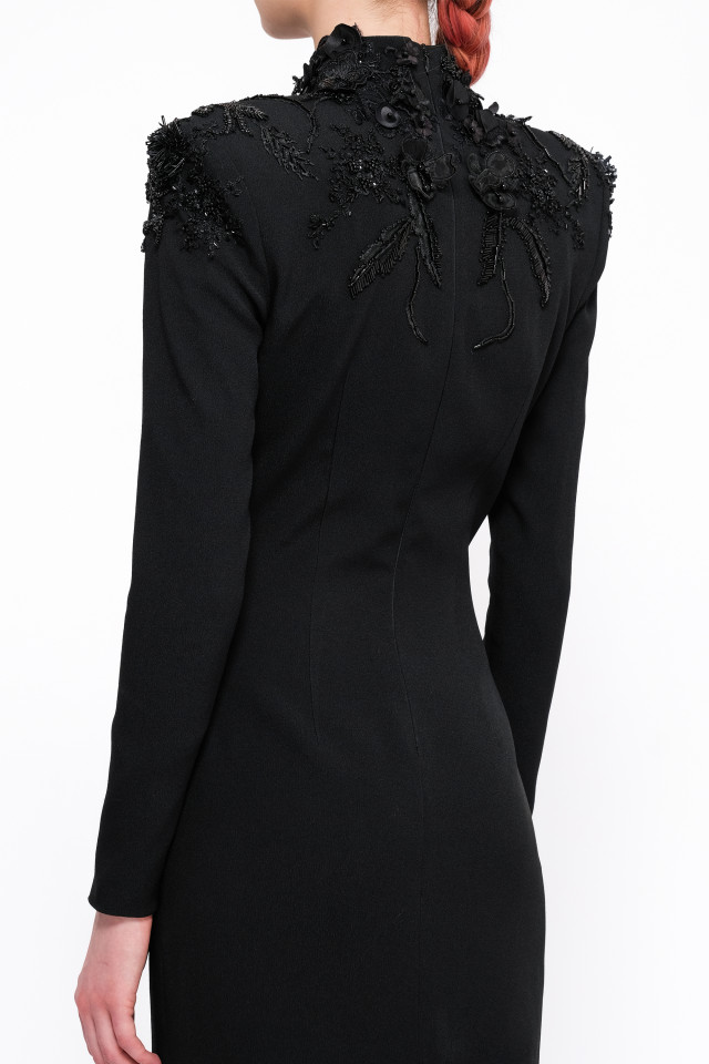 ROCHIE MIDI NEAGRĂ CU APLICAȚII