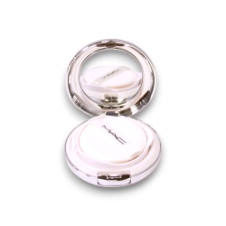 MAC, Lightful C+, Fundație compactă, Roz extra ușor, SPF 50, 12 g