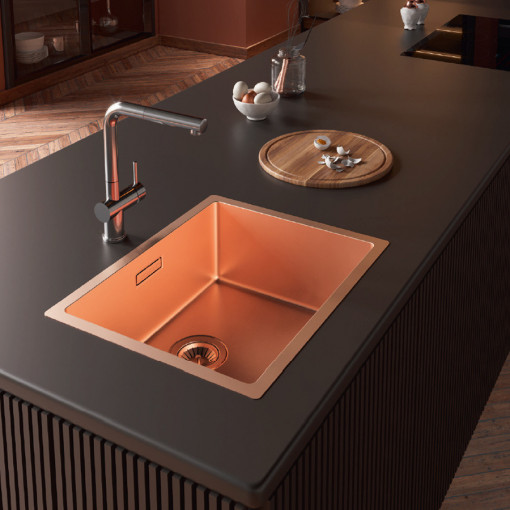 Chiuveta bucatarie inox CookingAid BOX LUX 50 COPPER cu strat PVD ceramic culoare cupru cu montaj pe/sub blat + accesorii montaj