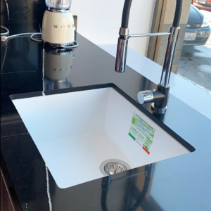 Chiuveta bucatarie granit CookingAid Cube ON5610 Alba / Polar White + accesorii montaj - Img 2