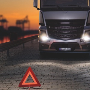 SET BECURI AUTO DE REZERVA CAMION 24V H7 OSRAM - Img 2