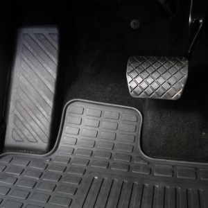 Set Covorase Auto Cauciuc UMBRELLA Dedicate VW CADDY (2003-2019 - Img 2