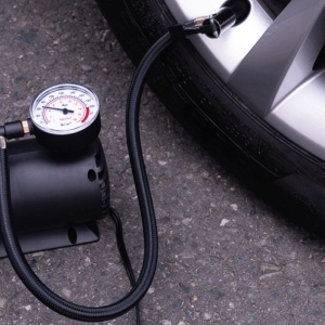Compresor Auto 12 Volti 18 Bar