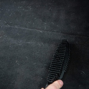 NBB HAIR AND FIBRE REMOVAL BRUSH - MEGUIARS - Img 2