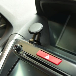 SUPORT TELEFON MAGNETIC AUTO CU FIXARE PE BORD SI ROTATIE 360 - Img 7