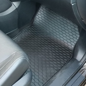 Set Covorase Auto Cauciuc Umbrella Dedicate Audi Q3 (Inclusiv Hybrid) (2019-) - Img 4