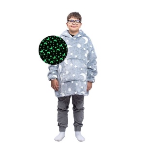 Patura cu maneci, tip hanorac lung, pentru copii/adulti, cu stelute FLUORESCENTE, din fleece captusit cu blana, cu buzunare, mansete si gluga, gri - Img 1
