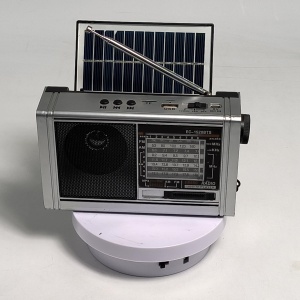 Radio portabil cu acumulator, antena telescopica, conexiune Bluetooth, lanterna cu LED, incarcare solara, argintiu - Img 2