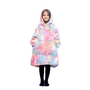 Patura cu maneci, tip hanorac lung, pentru copii/adulti, cu imprimeu FLUORESCENT, din fleece captusit cu blana, cu buzunare, mansete si gluga, roz - Img 3
