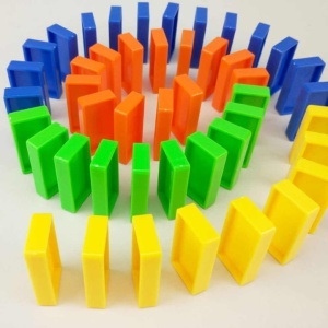 Trenulet de jucarie, tip domino, cu 80 de piese multicolore, functionare pe baterii, aranjare automata, din plastic, multicolor - Img 4