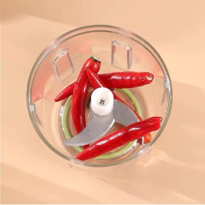 Mini tocator electric, pentru alimente, capacitate 250ml, cu 3 lame puternice, rezistent la apa, incarcare USB, roz - Img 2
