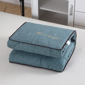 Perna si pilota, 2 in 1, dimensiuni 40 x 40 x 10 cm sau 110 x 150 cm, din material textil, cu 2 fermoare metalice bidirectionale, pentru auto, birou, living, voiaj, verde - Img 4