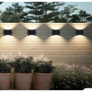 Set 4 Lampi solare de perete, FOXMAG24, lumina calda, cu acumulator, 2 LED-uri - Img 3