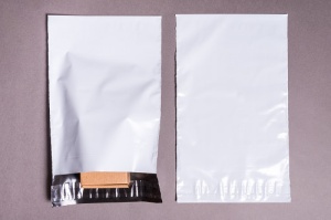 Set 2500 buc pungi curierat 180 x 235 mm (tip A5) + 50mm clapeta - Img 5