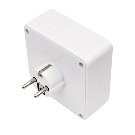 Triplu stecher Schuko cu 2 prize 220V, 2x USB-A + 1x USB-C, buton ON/OFF, 2500W - Img 2
