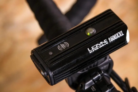 Far inteligent Lezyne Super Drive 1600XXL, 9 moduri, memorie smart connect, negru - Img 5