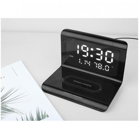 Ceas cu incarcare wireless, alb sau negru.