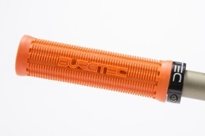 BURGTEC The Bartender Pro Greg Minnaar Signature, 1 pereche, culoare orange - Img 3