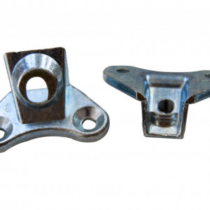 Conector metalic de colt demontabil cu surub
