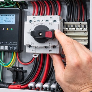 Intrerupator DC Fotovoltaic 4 Poli 1500V 32A PV Switch Disconnector - Img 2