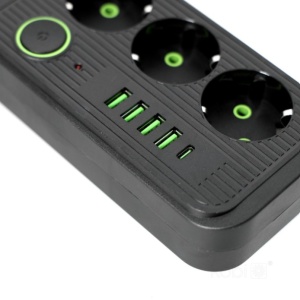 Prelungitor 3 metri cu 3 prize, 4 porturi USB + 1 port Type-C, 2500W si intrerupator protectie - Img 2