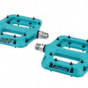 Pedale profesionale Race Face Chester, material compozit, 16 pini, culoare turquoise